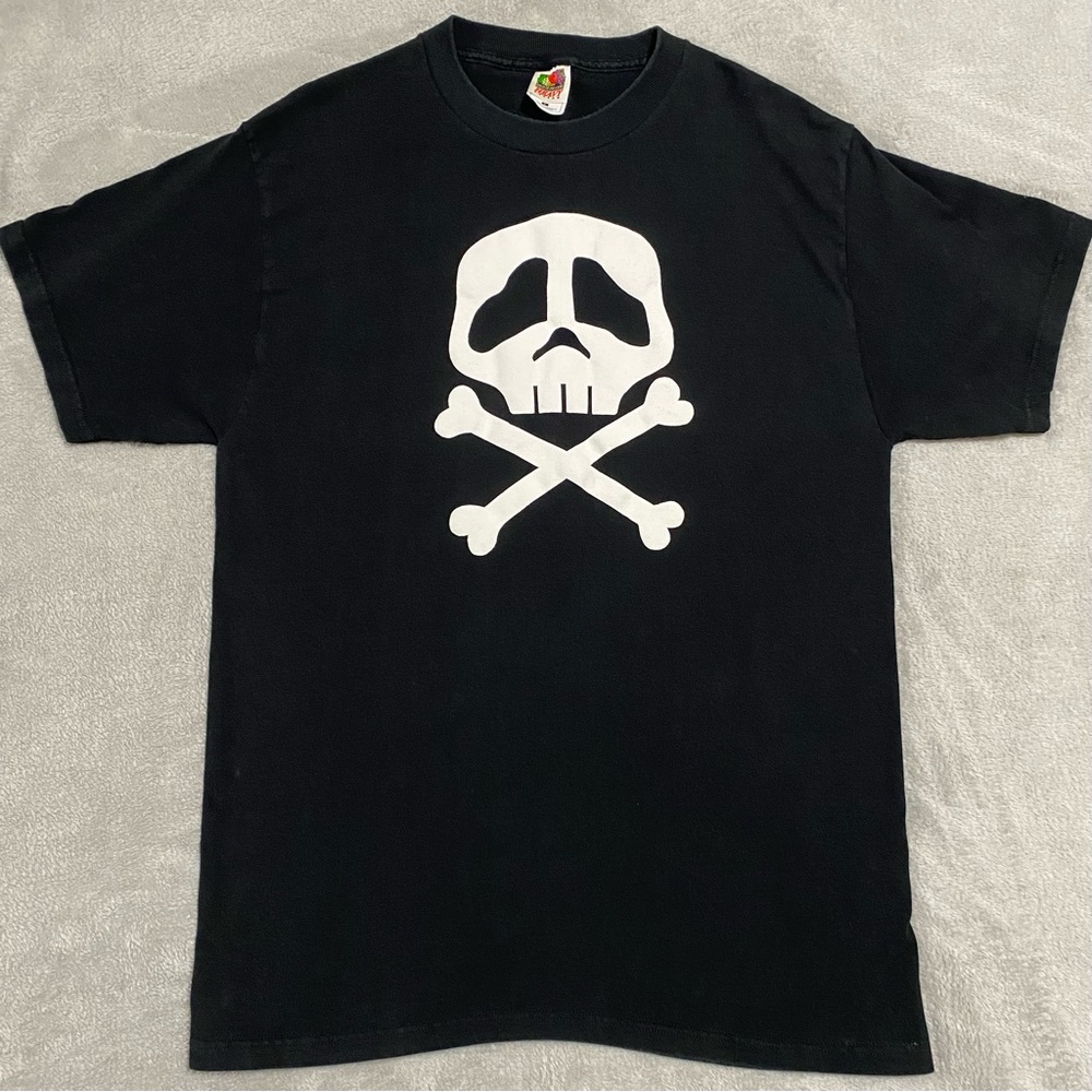 Vintage 1990s Skull & Bones Tshirt